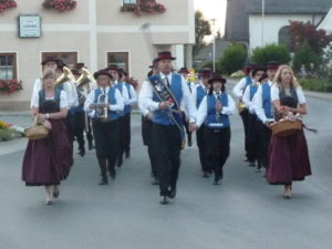 14.-15.08.2012: FF Hohenzell KLF-Fahrzeugsegnung und Frühschoppen