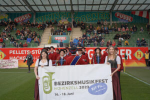 Halbzeitmarsch beim SV-Ried